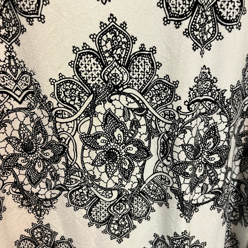 WOMENS CHICO’S 2/L DETAIL TOP - Picture 6 of 8